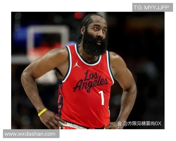 黄蜂与开拓者激战正酣球迷期待精彩对决与精彩表现